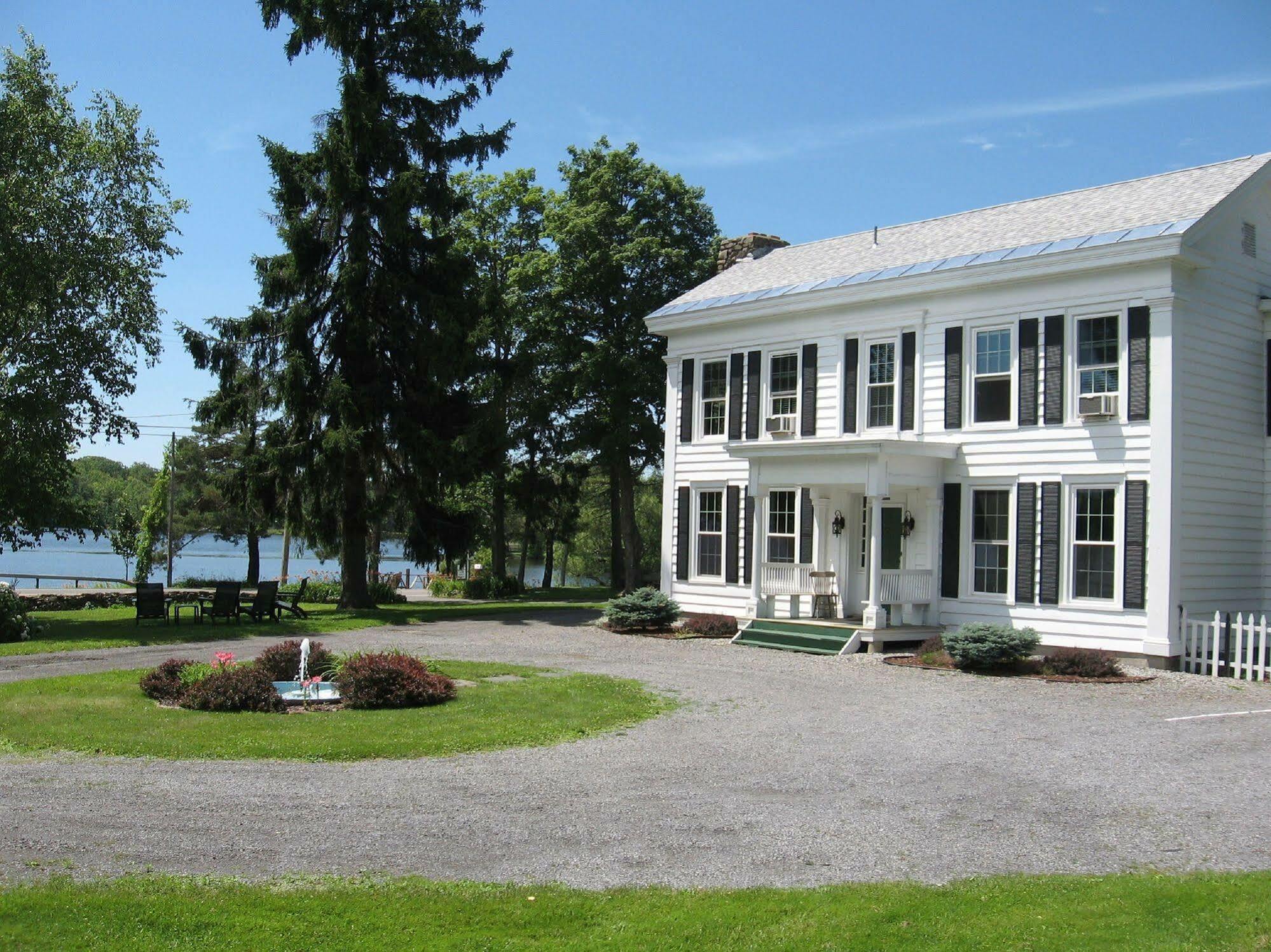 Mariaville Lake B & B Pattersonville Екстер'єр фото